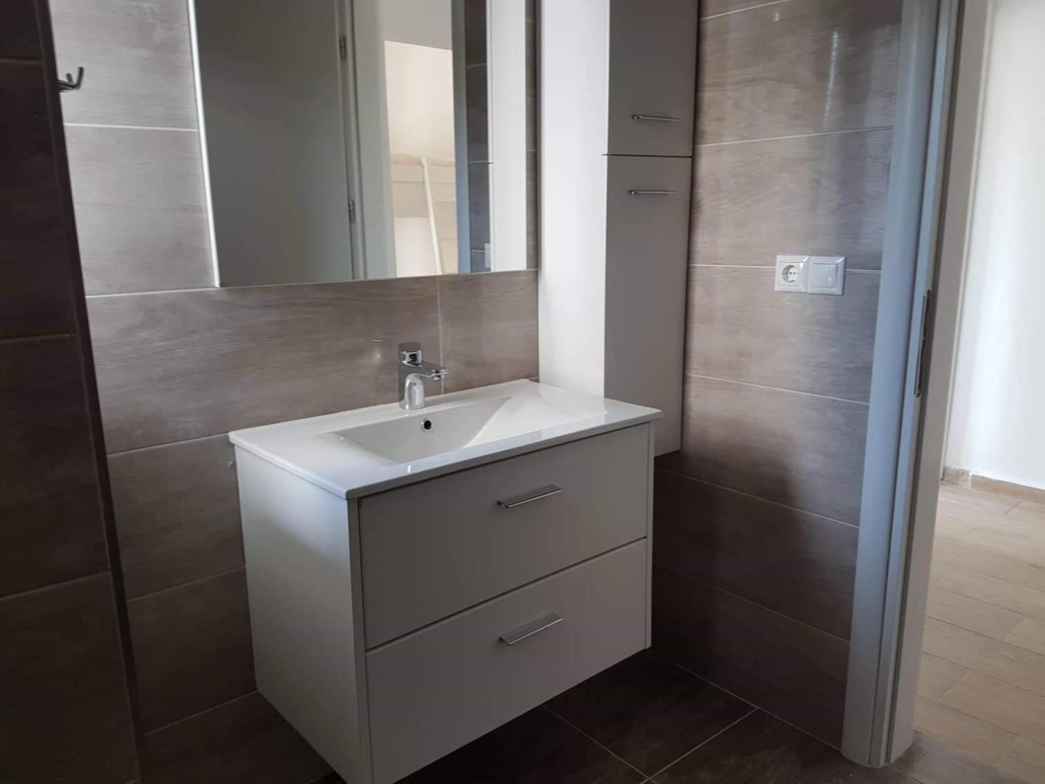 Spacious Apartment Near The Beach Sarande Exterior photo
